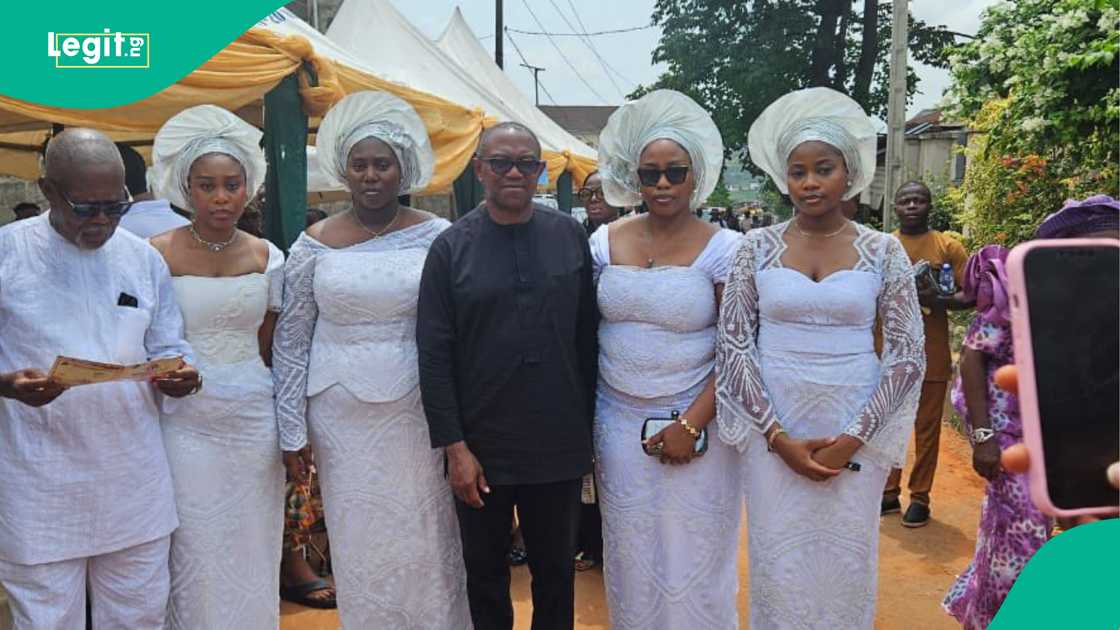 Peter Obi turns up as Nkechi Nweje is buried in Anambra Peter Obi turns up as Nkechi Nweje is buried in Anambra