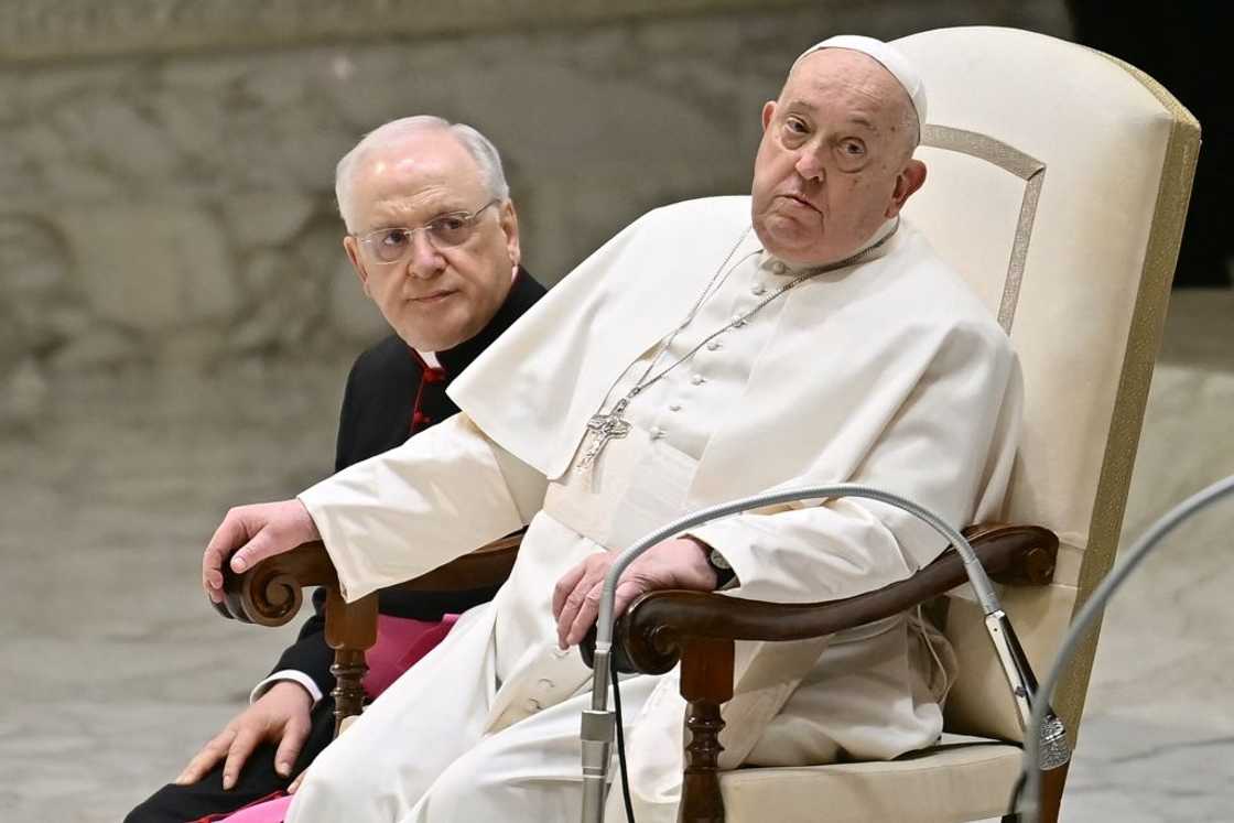 Pope confides in trusted aides Pope confides in trusted aides